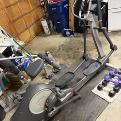 Life fitness Elliptical X5