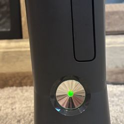 XBOX 360 Slim 