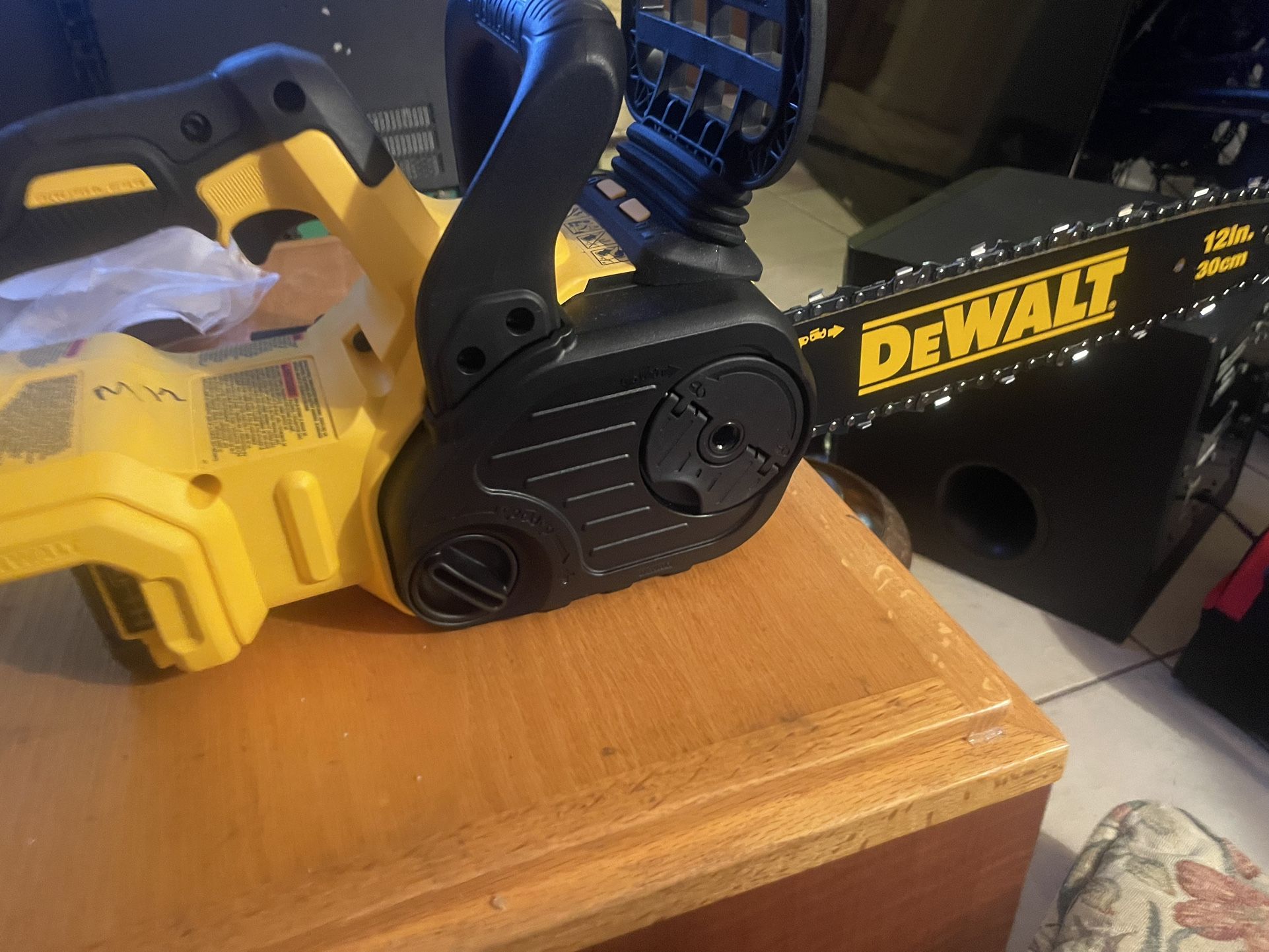 DeWalt Chainsaw 20v Xr 