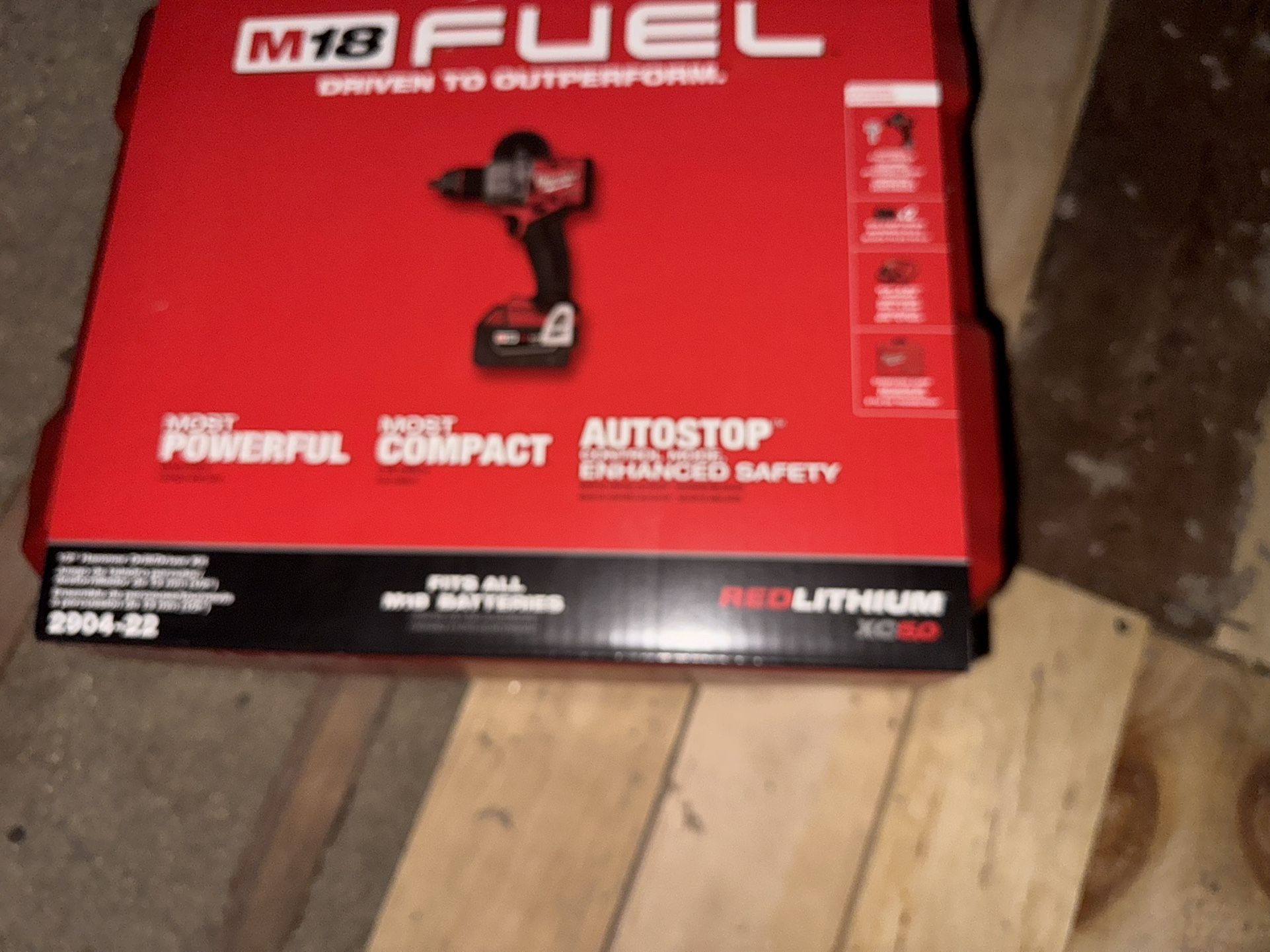 Milwaukee 2904-20 Hammer Drill + 2 Batteries + Charger