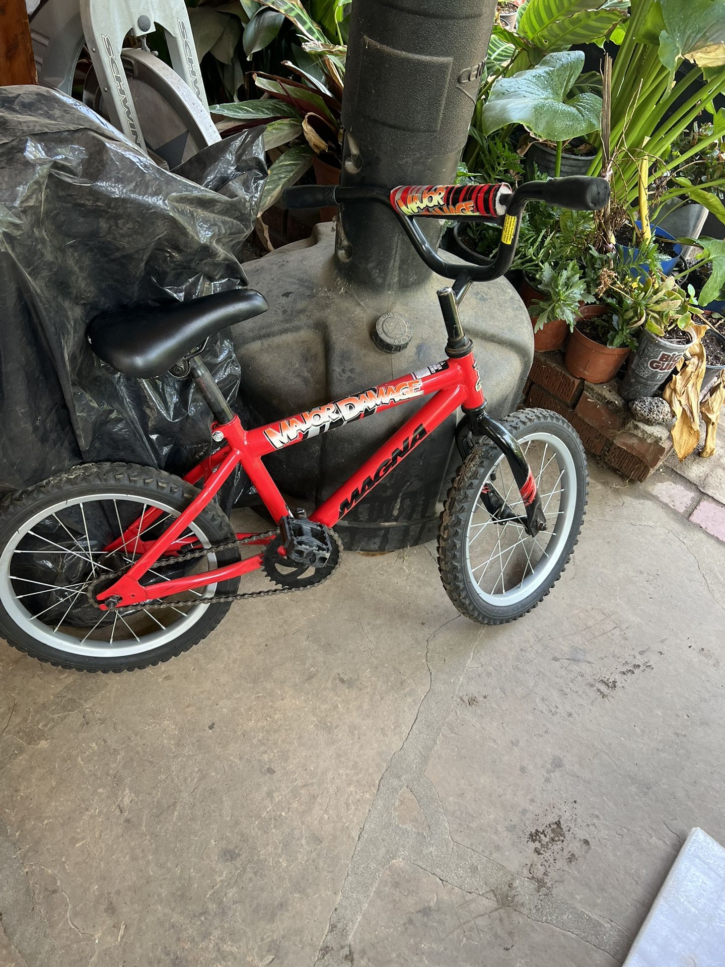 Magna Major Damage 16 Inch Bike 