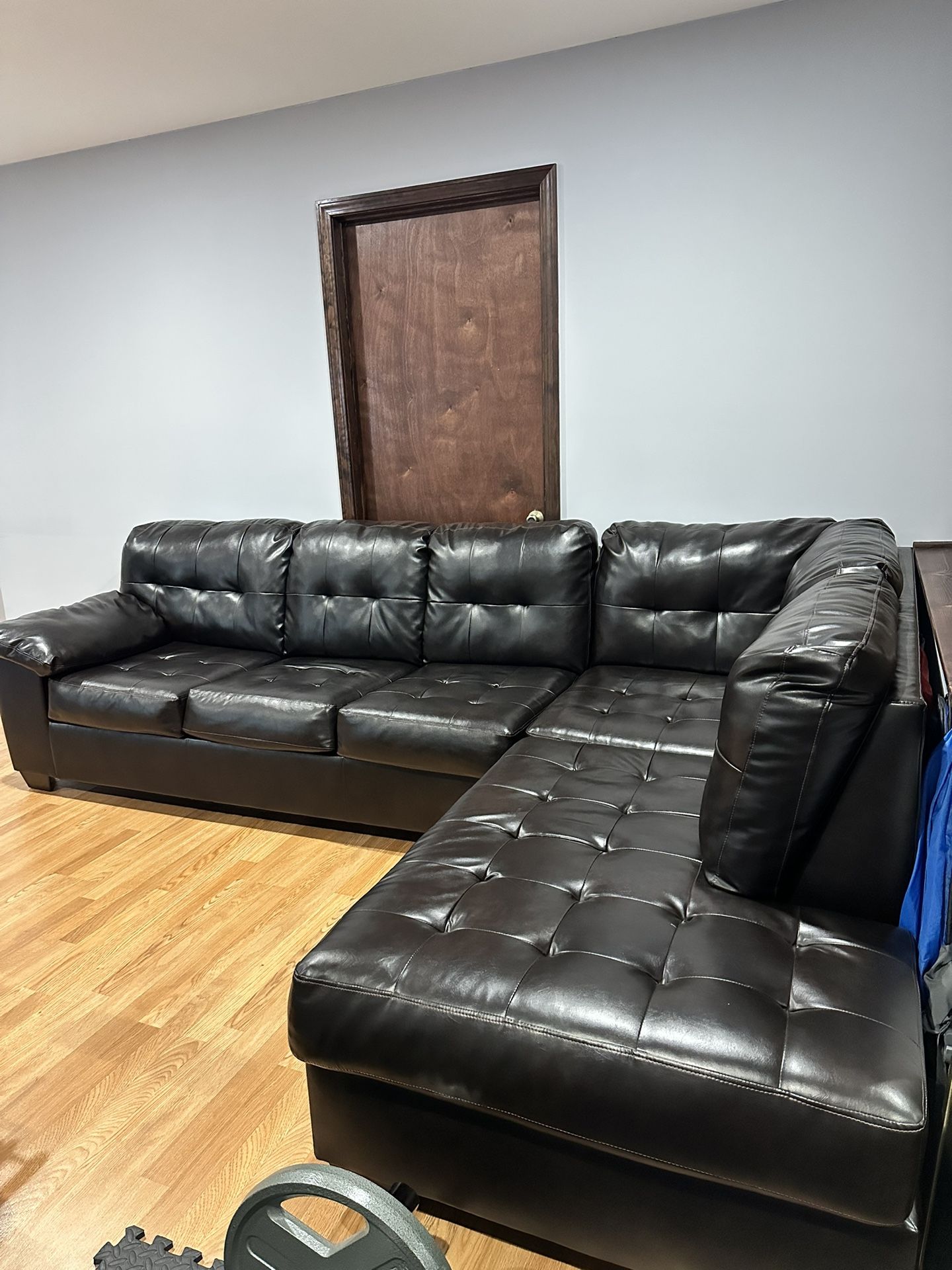 2 Piece Sofa Sectional In Black