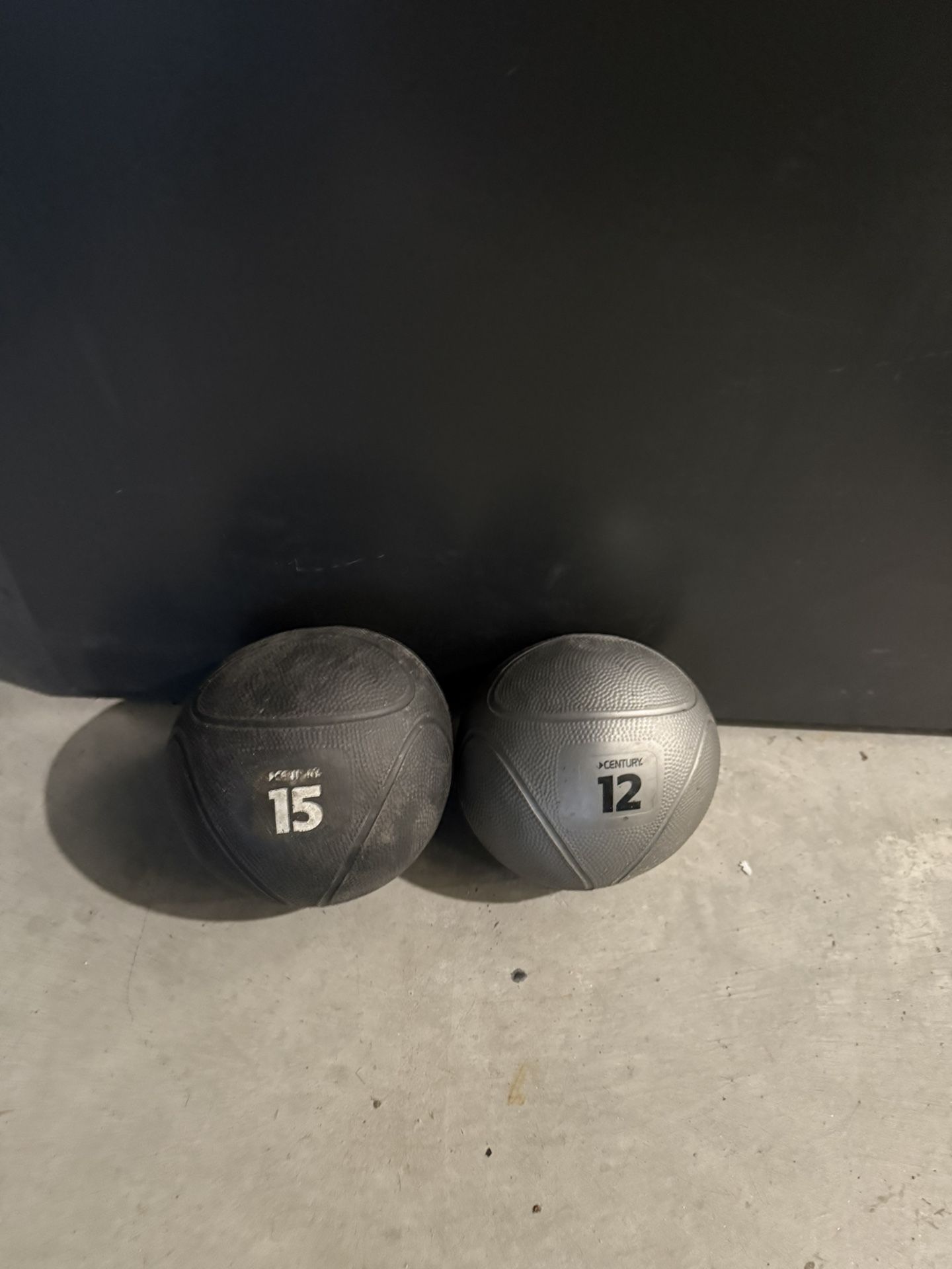 Weighted Exercise Balls 