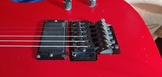 M J Guitar Engineering USA, Guitar Maker