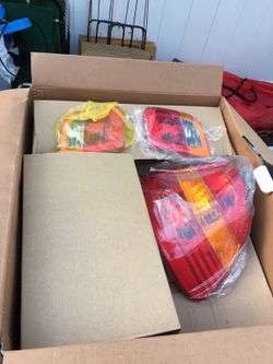 Bmw 2004 tail light