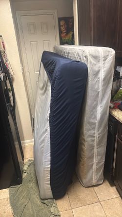 Queen size mattress & box spring