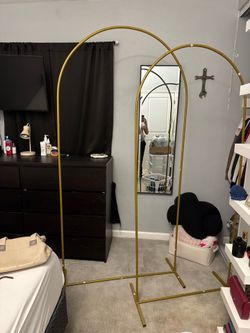 Decor arch stands