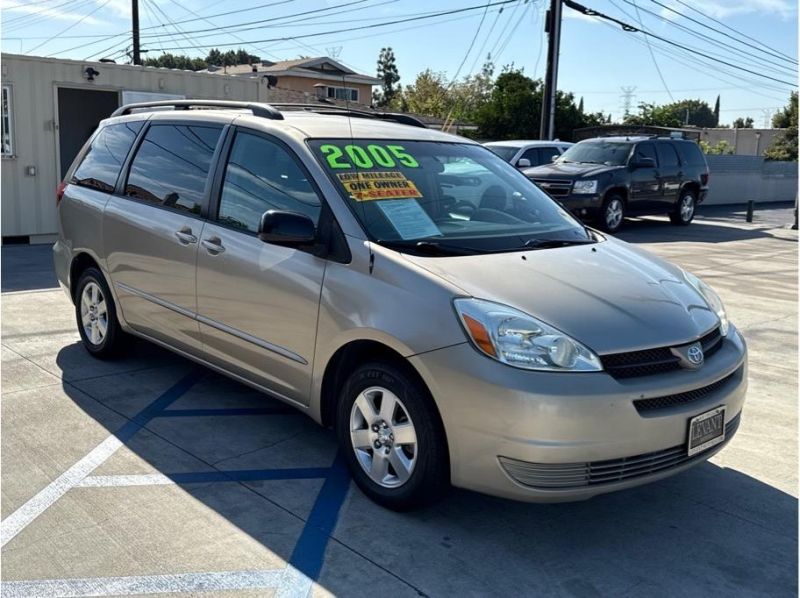 2005 Toyota Sienna