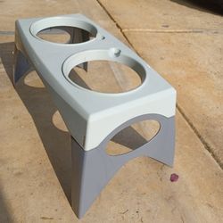 Bergan Elevated Pet Feeder