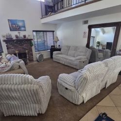 New 3 Piece Corduroy Recliner Couch Set / Free Delivery 