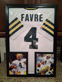 BRETT FAVRE HALL OF FAMER WITH THE GREEN BAY PACKERS,BRANDED,AUTHENTIC JERSEY.