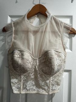 36-C  . Cream Lace Bustier Crop Top