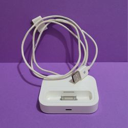 Apple iPod Universal Docks A1256 With Genuine Apple Charging cable. 