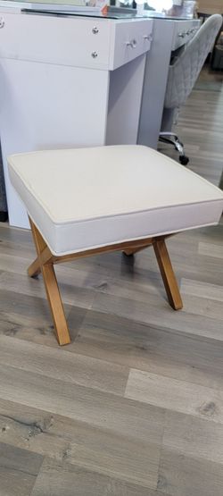 OTTOMAN FOOT REST