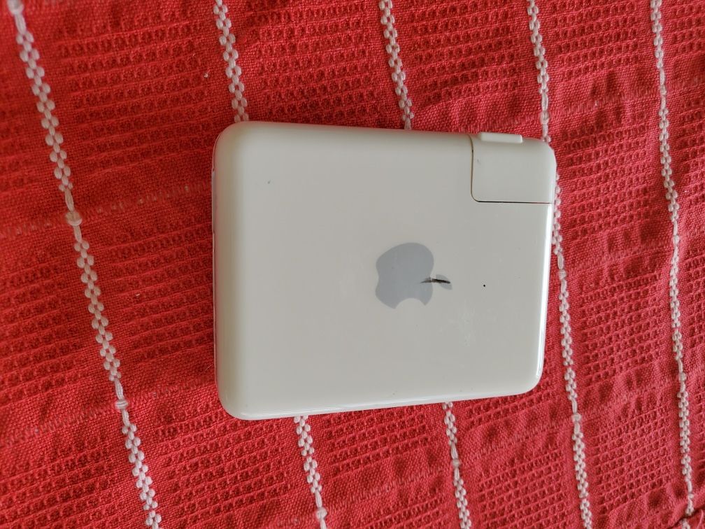 Apple AirPort Express 802.11N router WiFi A1264