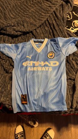 Manchester city jersey set short and shirt size 16 both