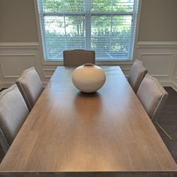 Dining Room Table 