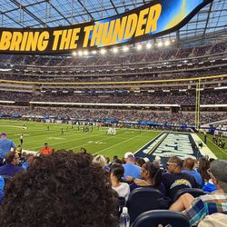 ⚡️2 Chargers vs Raiders Club Tickets