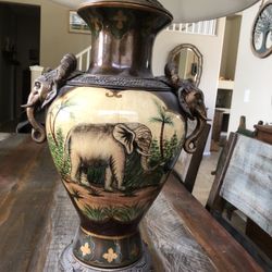 Beautiful Vintage Lamps Pair