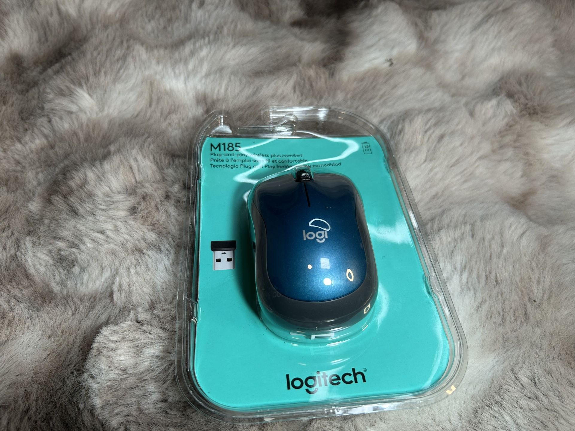 Logitech M185 Wireless Mouse Blue
