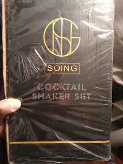 Soing Cocktail Shaker Set Silver Shaker Set And Wood Base To Hold Your Shaker Items