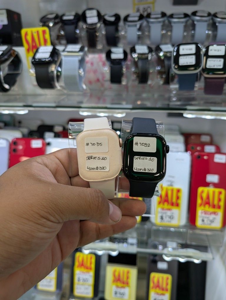 Apple Watch 42mm White Smart Watch $80 Down Financing