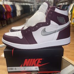 New Jordan 1 Bordeaux Size 9.5