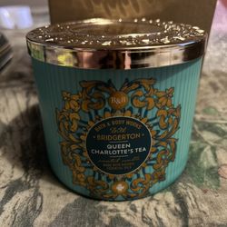 Bath & Body Works 3-Wick Scented Candle BRIDGERTON QUEEN CHARLOTTE'S TEA
