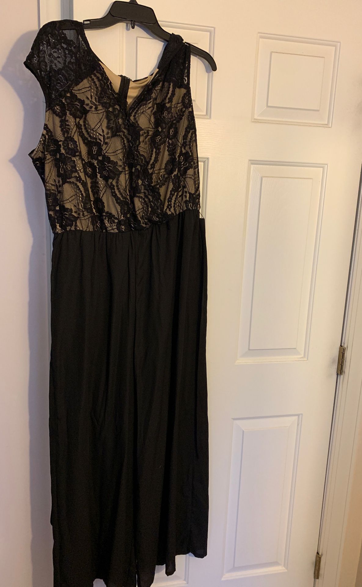 XL gold/black jumper dress