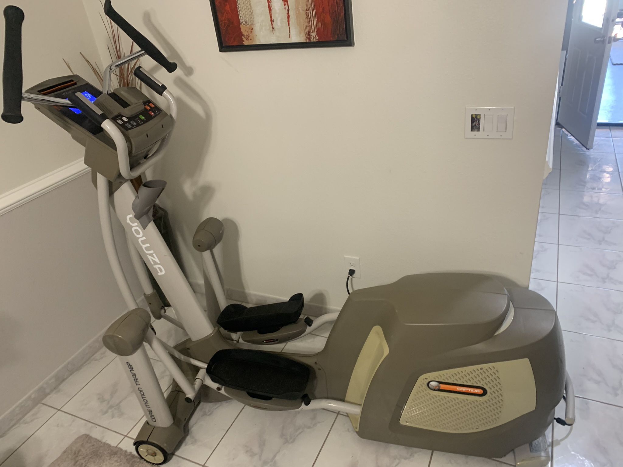 Reduced_Yowza Captiva Elliptical