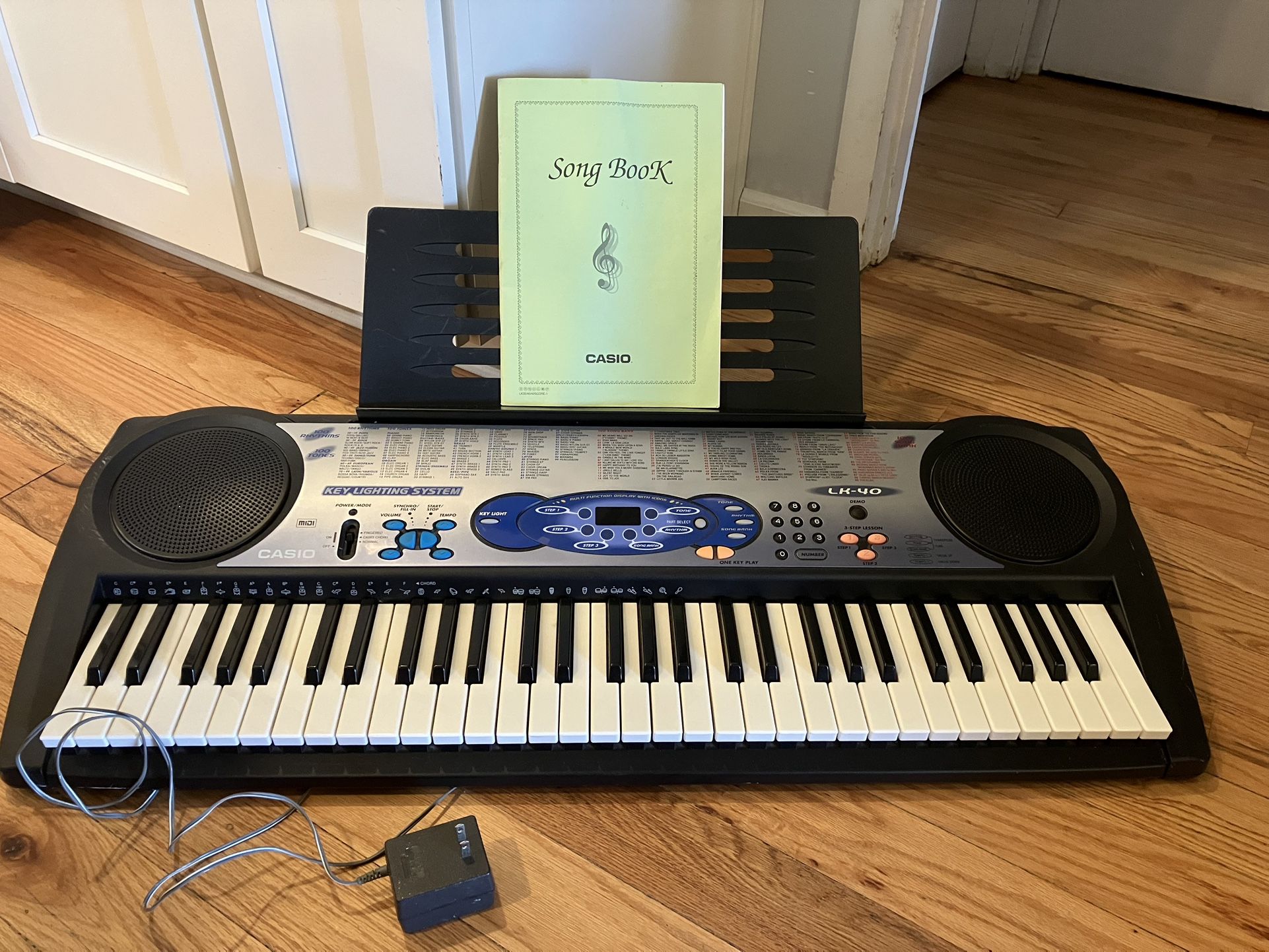 Casio LK-40 Piano Keyboard