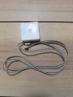 Like New Apple 96W USB C Power Adapter + MagSafe 3 Cable 2m