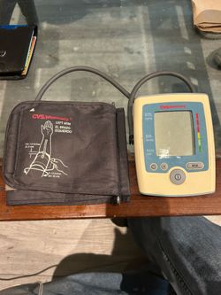 Almost brand new Cvs Pharmacy professional blood pressure cuff w memory  works great!👍