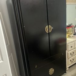 Big And Tall  Chest Drawer/ Closet Cabinet 