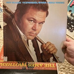Roy Clark - Yesterday When I Was Young 