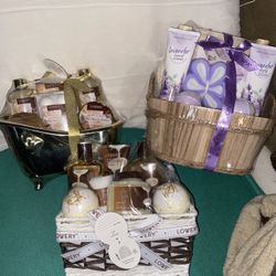 Gift Baskets Mother Day $30 EACH