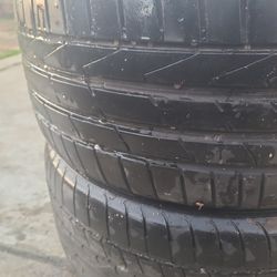 255 35 19 2 tires
