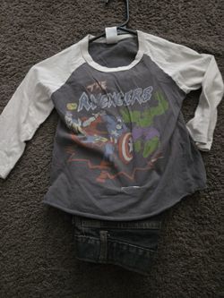Sz 6/7 Avengers T & BLK jeans
