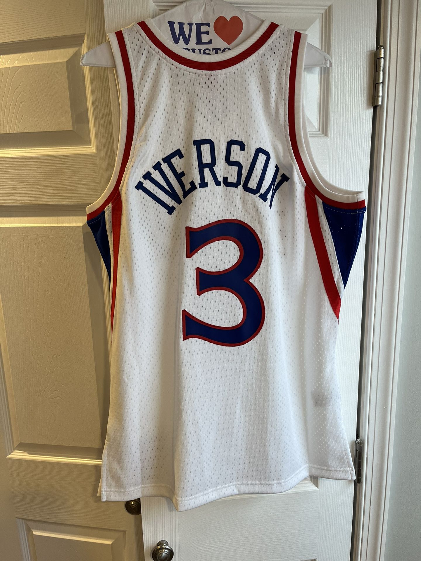 Throwback (XL) Allen Iverson Philadelphia 76ers Jersey for Sale in Raleigh,  NC - OfferUp