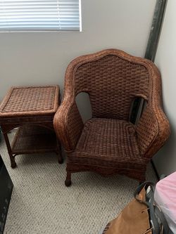 Rattan table & chair