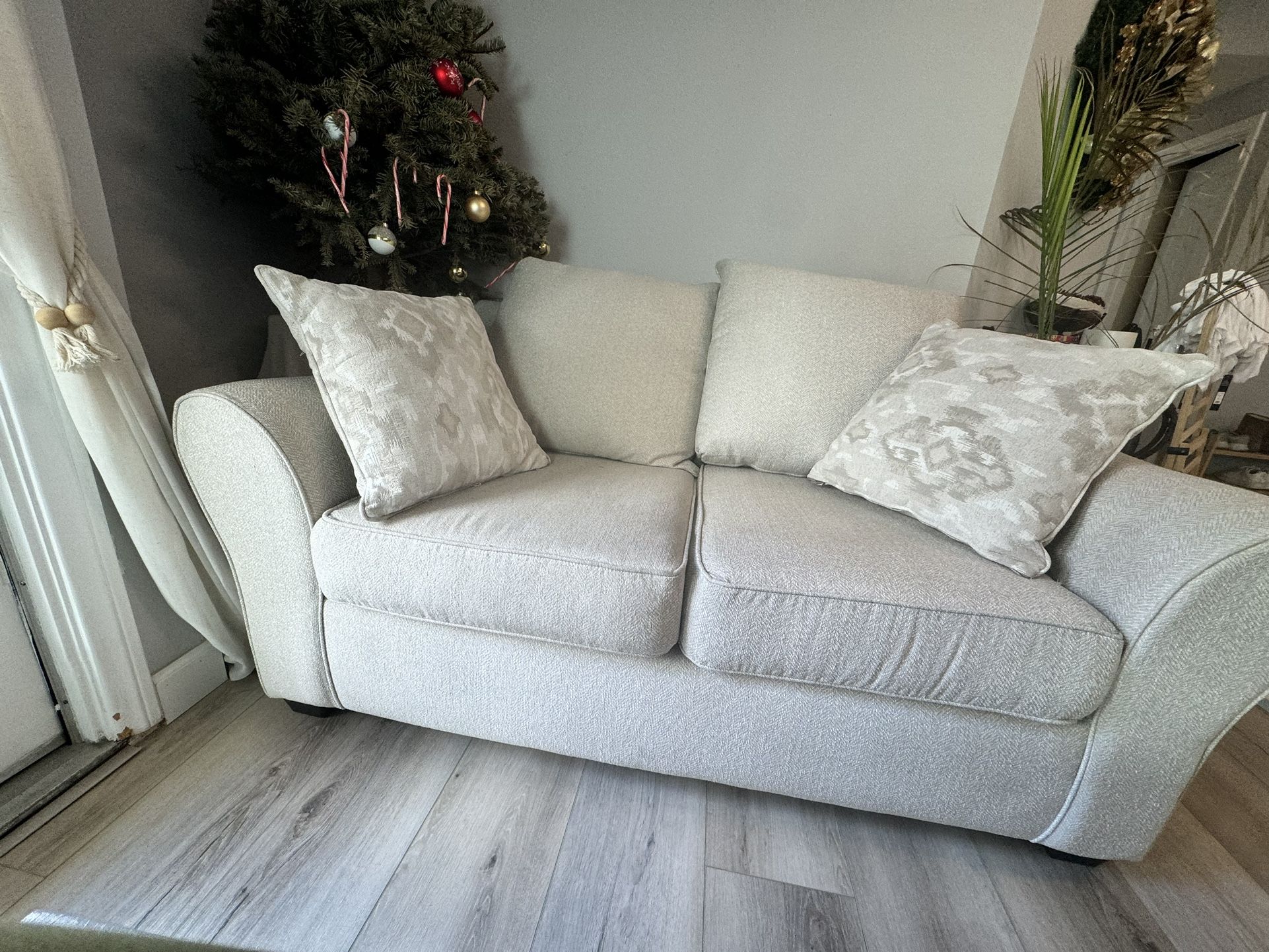 Sofa Set (love Seat And Sofa)