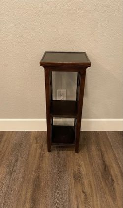 End table 