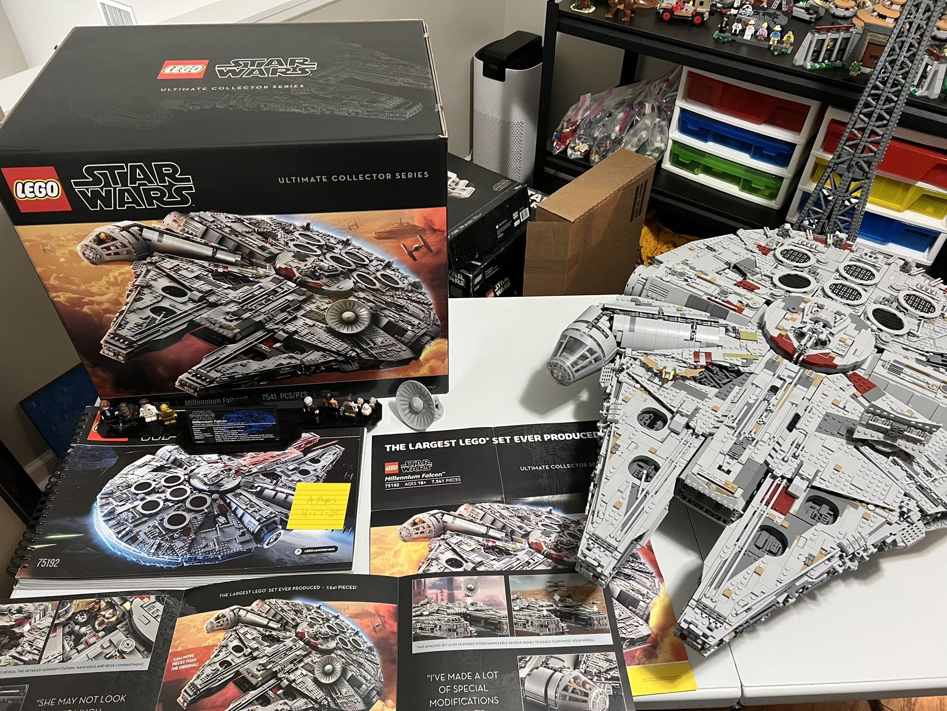LEGO Star Wars UCS Millennium Falcon 75192
