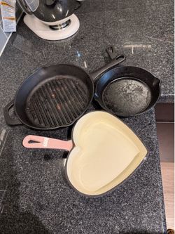 3 Cast Iron Pots