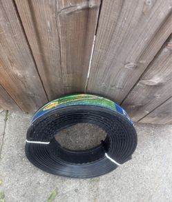 Vigoro 50ft . x 2.5 in. Black Plastic Landscape No-Dig Edging Tall Wall