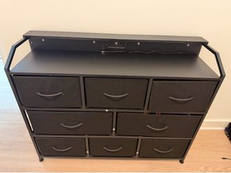 Dresser / Tv stand