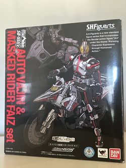Preowned S.H.Figuarts Auto Vajin & Masked Rider Faiz Set