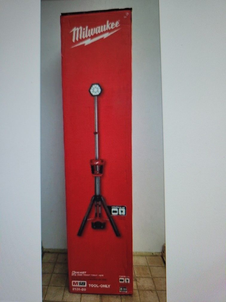 Milwaukee M18 Rocket Dual Power Tower Light (TOOL ONLY)