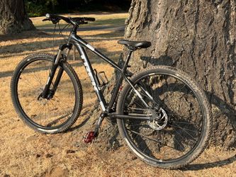 Trek Marlin 6 (medium)