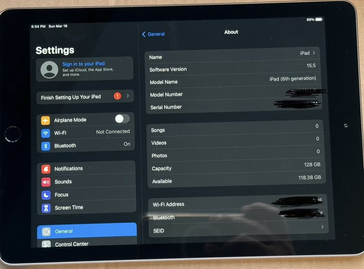 iPad 6th Gen 128gbs Unlocked